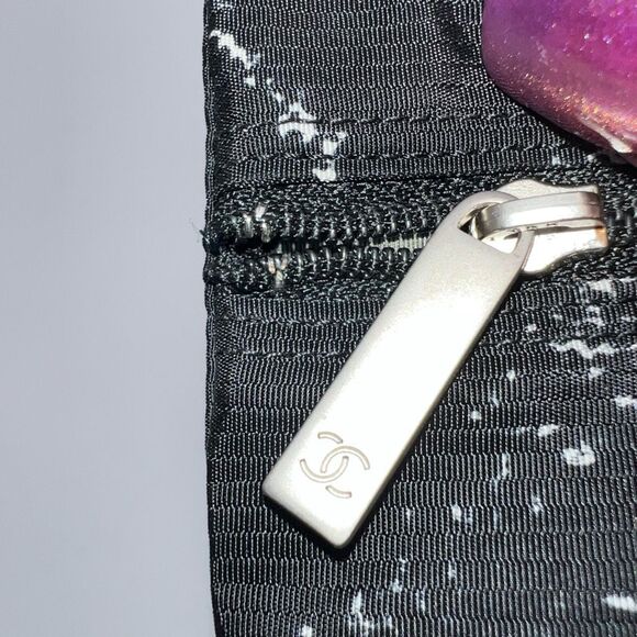 Chanel Black and White Nylon Old Style Travel Line Pouch - Picture 3 of 14